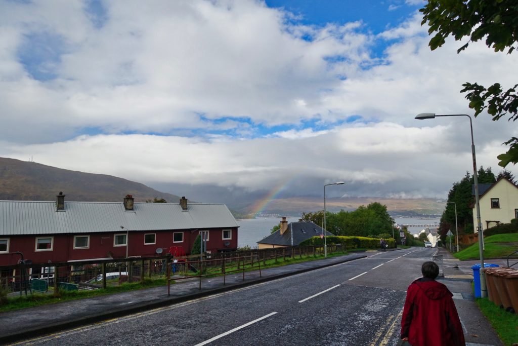 Fort William begrüßt uns mit einem Regenbogen